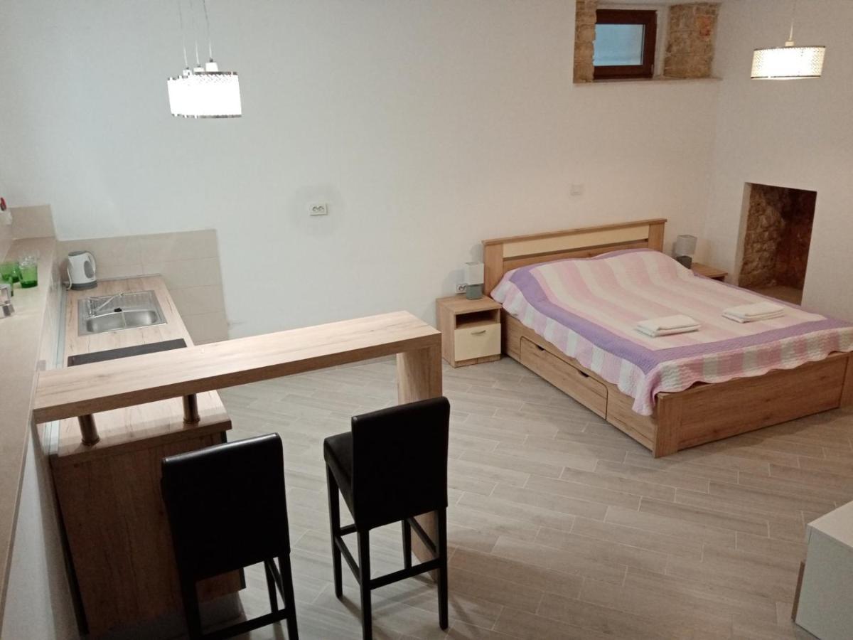 Apartment Elena 巴莱 外观 照片